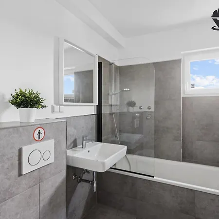 Monteur - Fuer Bis Zu 4 Personen In 61138 - Fb11 Niederdorfelden