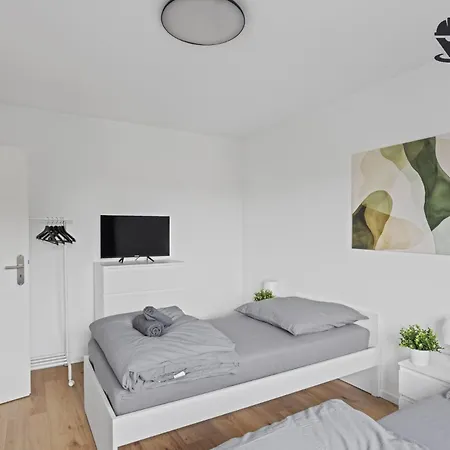 Monteur - Fuer Bis Zu 4 Personen In 61138 - Fb11