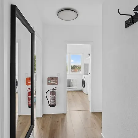 Monteur - Fuer Bis Zu 4 Personen In 61138 - Fb11 * Niederdorfelden