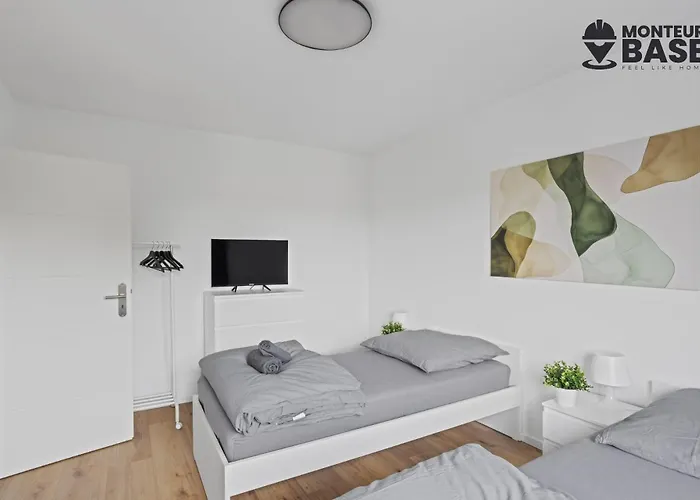 Monteur - Fuer Bis Zu 4 Personen In 61138 - Fb11